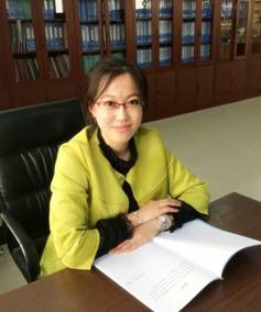 李莹 照片